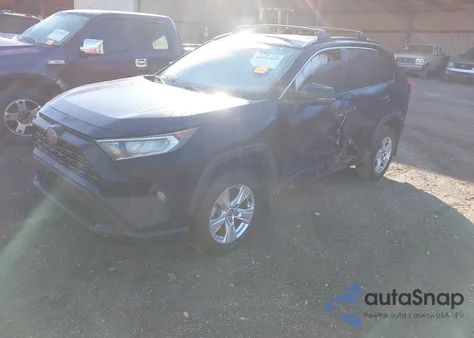 2020 Toyota Rav4 Xle z USA, uszkodzony, nr VIN 2T3W1RFV2LW065687